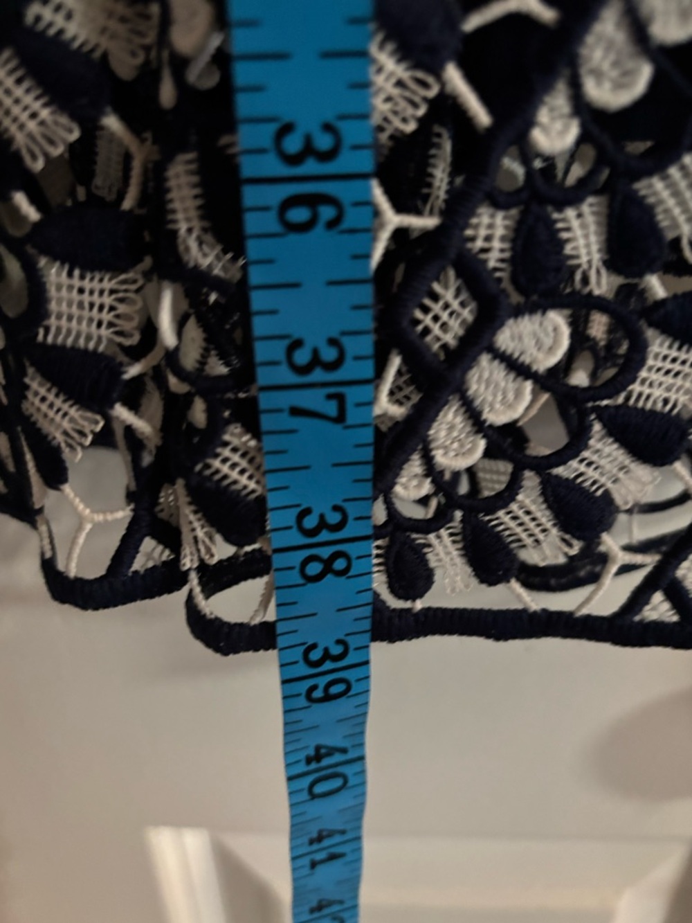 Shoshanna Kassia Navy & White Lace Pattern Flutter Sleeve Dress, size 10 - Picture 10 of 10